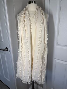 Eileen Fisher organic cotton ivory tufted scarf
